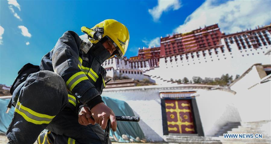 Tibet : exercice d'urgence au Palais du Potala de Lhassa