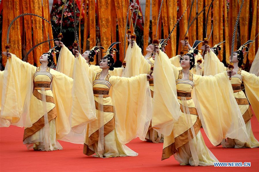 Chine : cérémonie en hommage à l'Empereur Jaune
