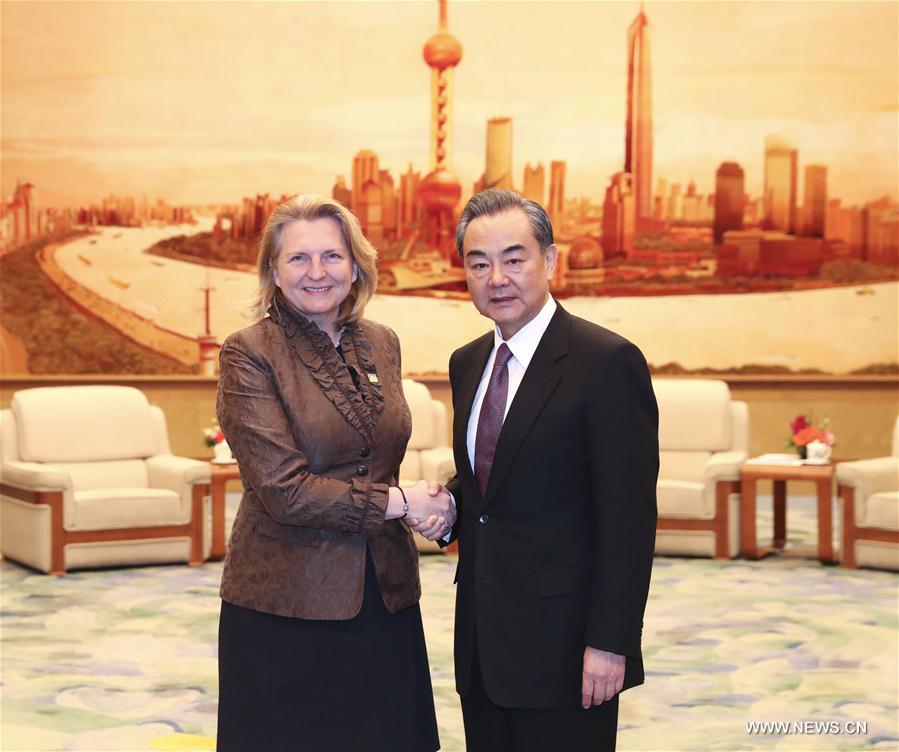Un conseiller d'Etat chinois rencontre la ministre autrichienne des Affaires étrangères