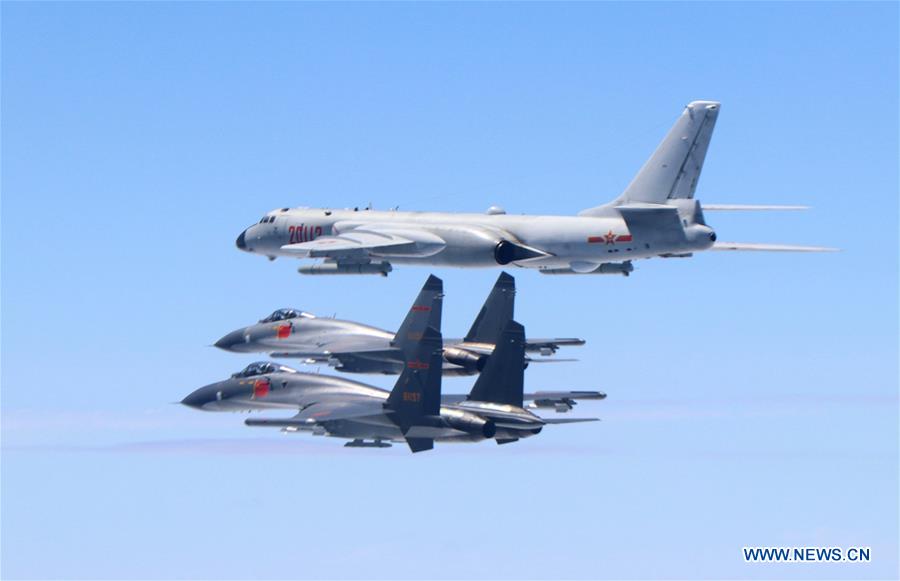 La Chine envoie des chasseurs Su-35 pour une patrouille d'entraînement au-dessus de l'île de Taiwan