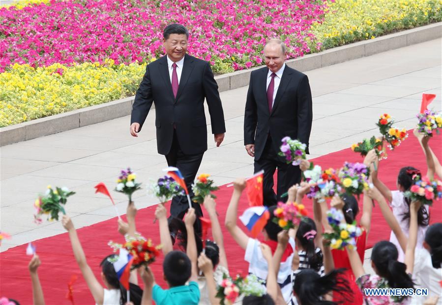 Les présidents chinois et russe s'accordent à promouvoir le développement des relations bilatérales à un niveau élevé