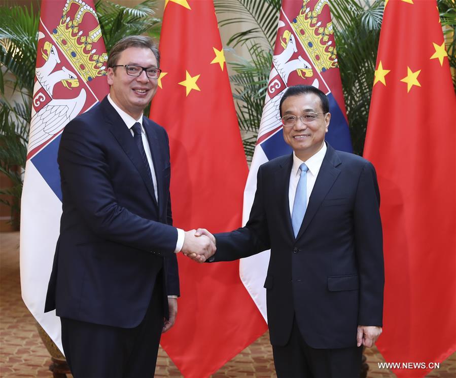 Le PM chinois rencontre le président serbe