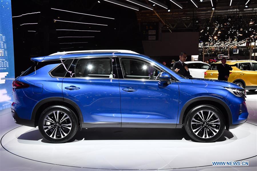Le constructeur chinois GAC Motor dévoile son nouveau SUV au Mondial Paris Motor Show