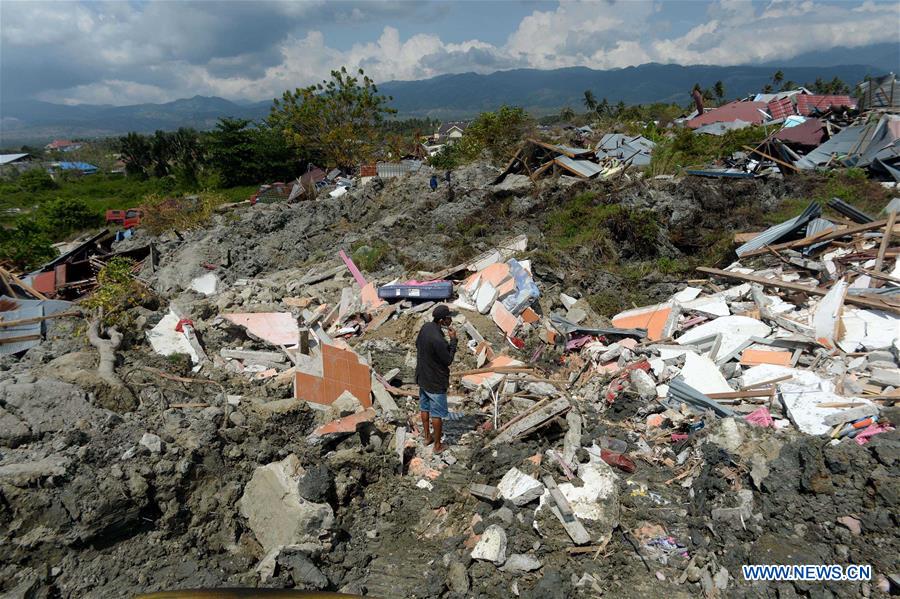 Indonésie : le bilan des séismes et du tsunami s'alourdit à 1.407 morts