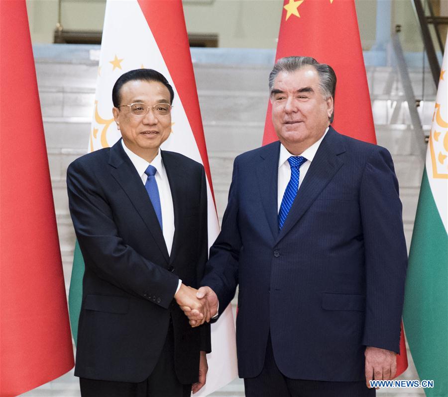 Le PM chinois appelle à renforcer la coopération entre la Chine et le Tadjikistan