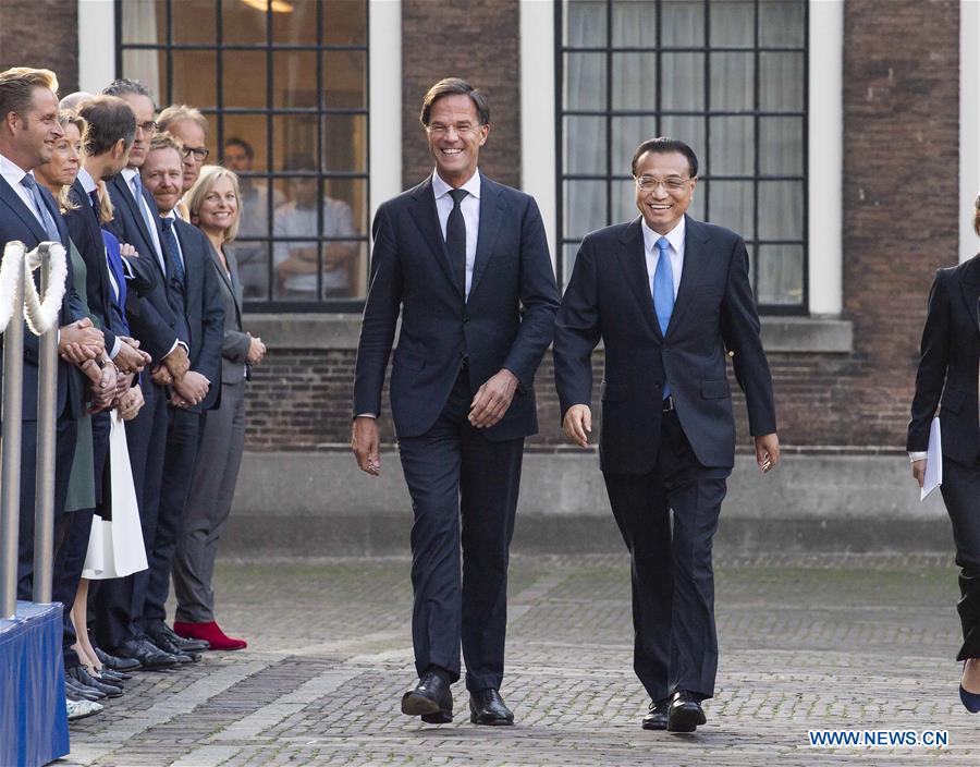 La Chine et les Pays-Bas appellent à promouvoir le libre-échange et à s'opposer au protectionnisme