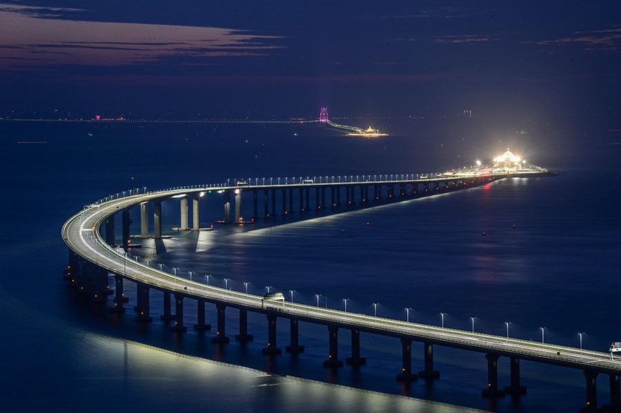 Le nouveau pont Hong Kong-Zhuhai-Macao va dynamiser la région de la baie