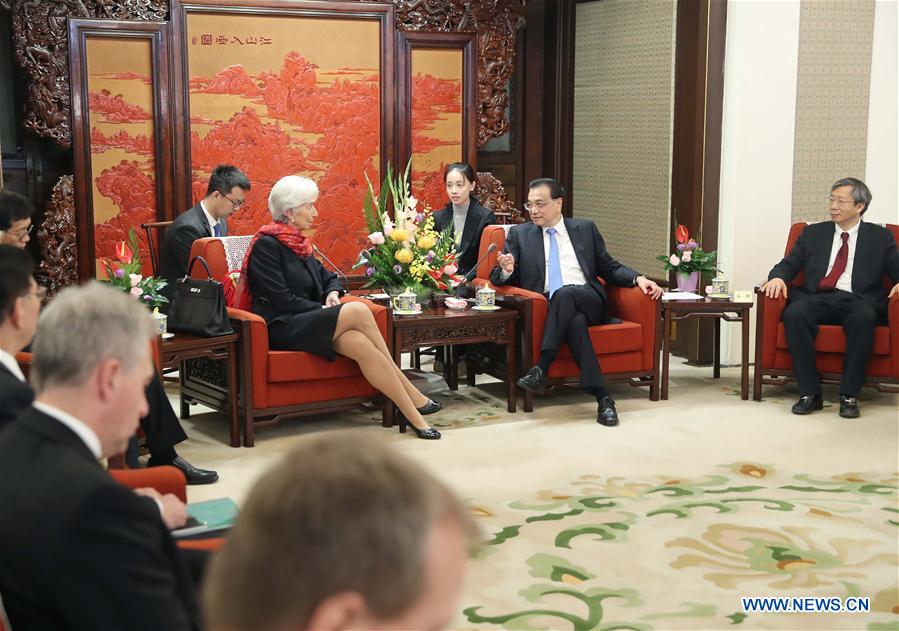 Le PM chinois rencontre la directrice générale du FMI
