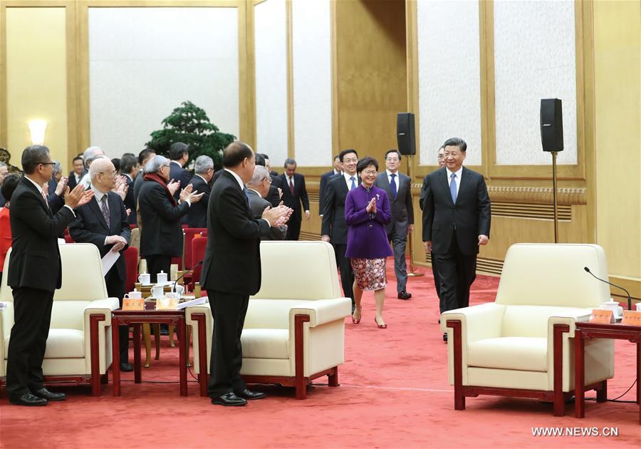 Xi Jinping demande à Hong Kong et à Macao d'embrasser la réforme et l'ouverture de la nation en vue d'un plus grand développement
