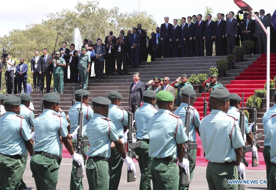 Xi cherche à renforcer les relations entre la Chine et la PNG lors de sa première visite d'Etat dans le pays