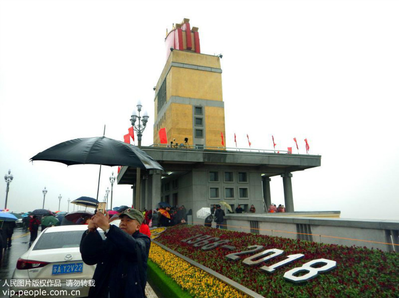 Le pont sur le Yangtsé de Nanjing ouvert au public pendant trois jours