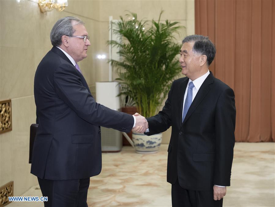 La Chine et la Russie renforceront leur coopération dans les domaines économique et social