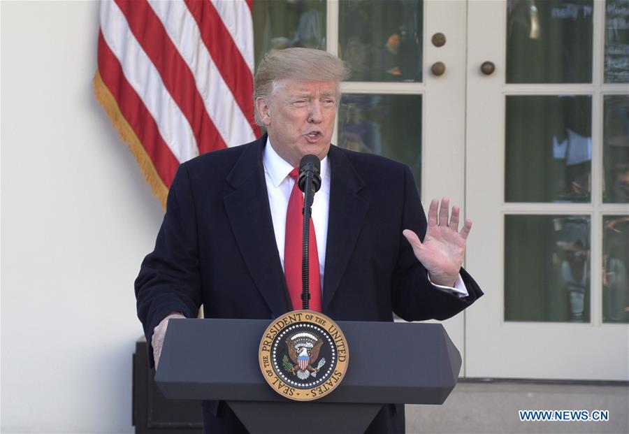 Trump annonce la conclusion d'un accord pour réactiver les services gouvernementaux pendant trois semaines