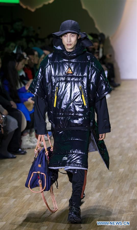 La marque de sportswear chinoise Li Ning présente sa nouvelle collection à New York 