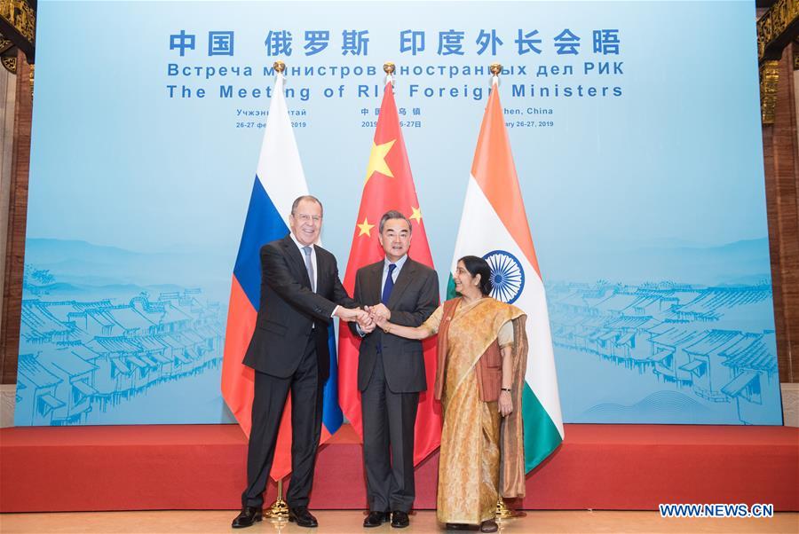 La Chine, la Russie et l'Inde s'engagent à renforcer leur coopération après une réunion de leurs ministres des Affaires étrangères