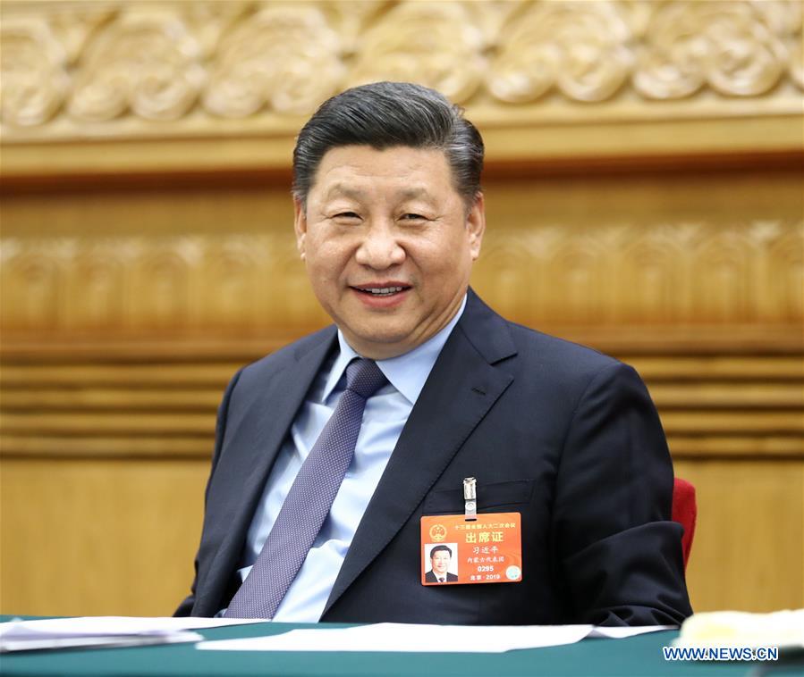 Xi Jinping se joint à des délibérations avec les députés du Fujian à la session législative annuelle