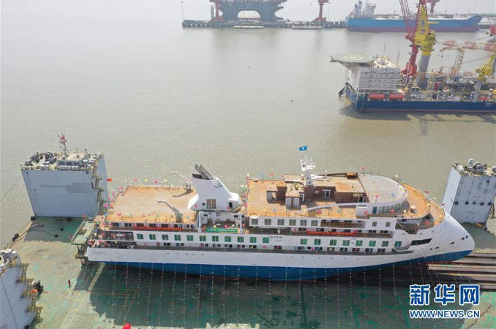 Le premier « navire de croisière polaire » fabriqué en Chine testé en mer