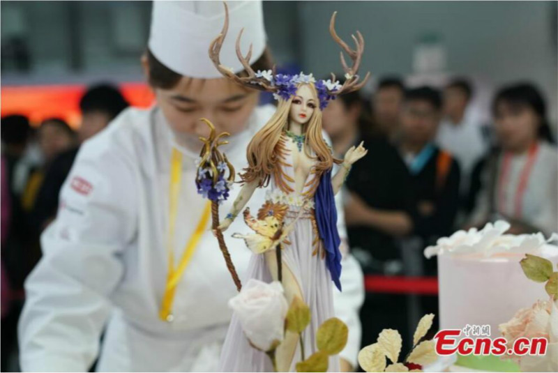 Tenue d'un concours de pâtisserie à Shanghai