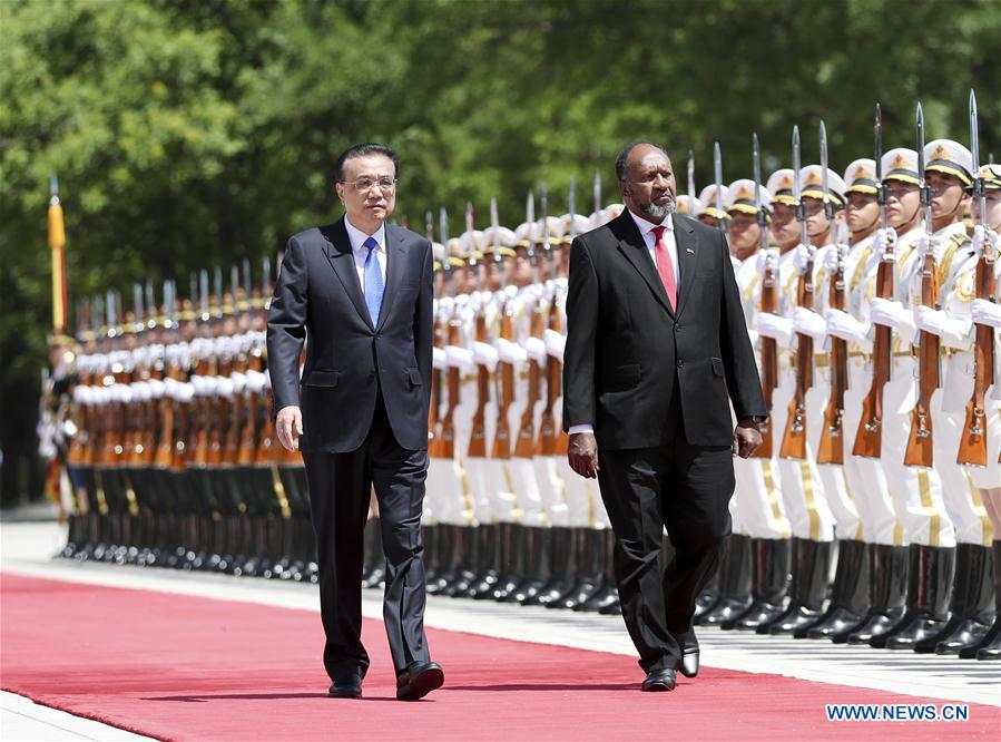 Le PM chinois s'entretient avec le PM du Vanuatu pour promouvoir les relations bilatérales