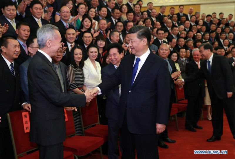 Le président chinois rencontre des représentants des Chinois d'outre-mer