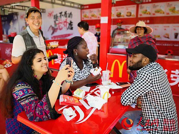 Hainan : ouverture de la 3e Exposition touristique et gastronomique 2019