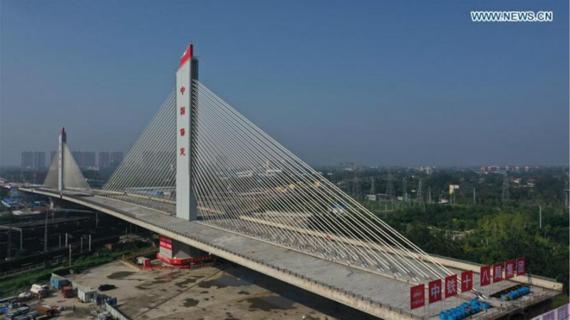 Hebei : construction en rotation réussie d'un pont de 46 000 tonnes