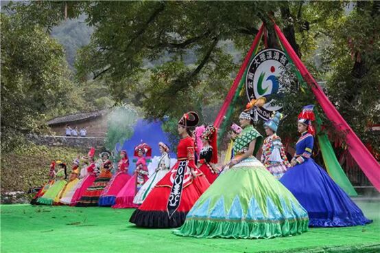 Ouverture du festival du noyer de Yangbi dans le Yunnan