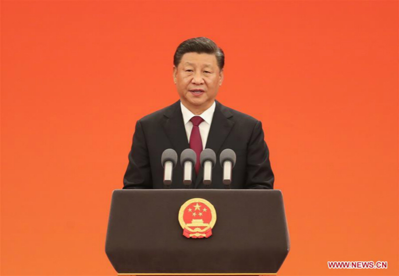 Xi Jinping décerne des médailles nationales et des titres honorifiques nationaux