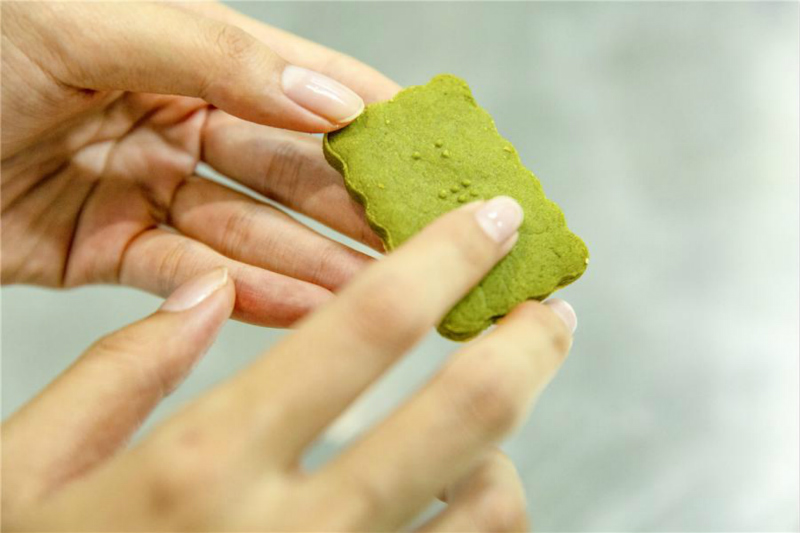 Des étudiants de Chongqing créent des cookies pour les aveugles