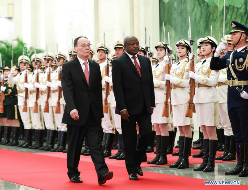 Le vice-président chinois s'entretient avec le vice-président sud-africain