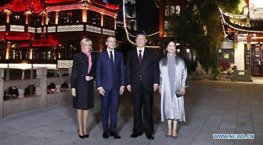 Xi Jinping et son épouse rencontrent le président français et son épouse
