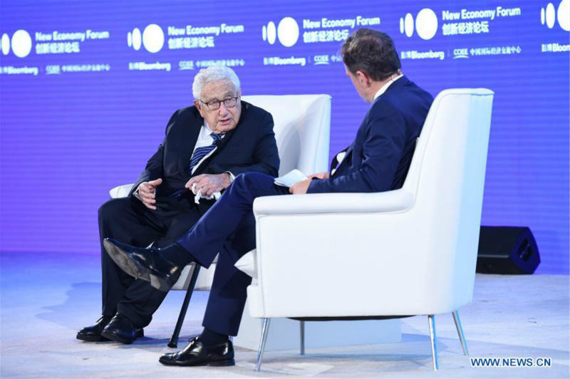 Henry Kissinger espère voir réussir les négociations commerciales sino-américaines