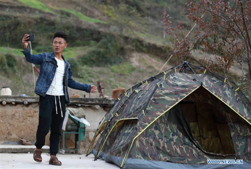 Comment Internet ouvre un canal plus large à des villageois du Sichuan
