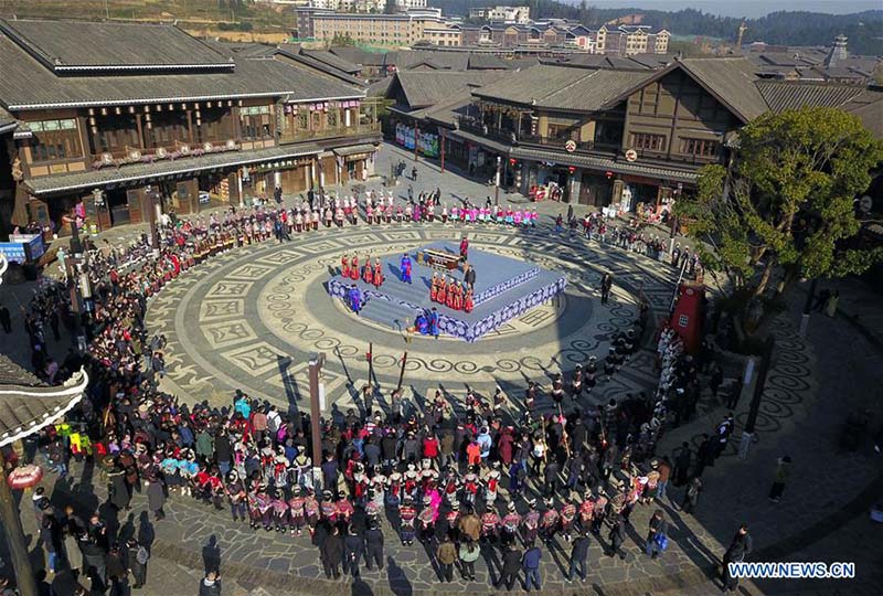 Guizhou : les Miaos célèbrent le Festival Jiyou