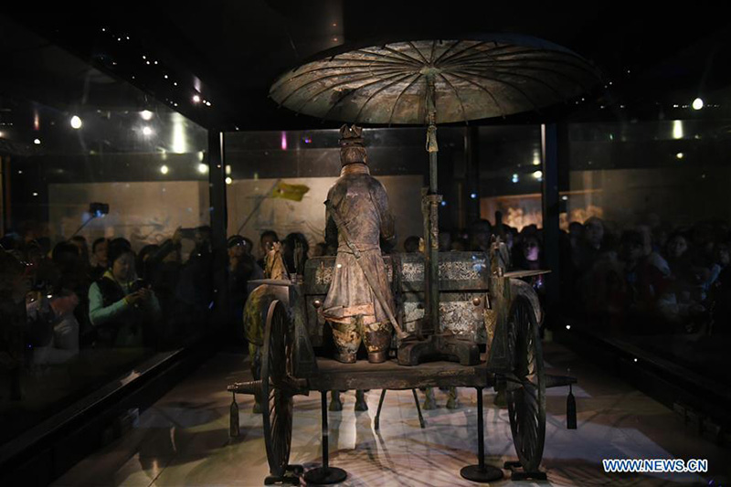 Le char et les chevaux en bronze n° 1 exposés au Musée du site du Mausolée de l'Empereur Qinshihuang