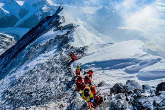 La Chine suspend les expéditions étrangères sur la face nord de l'Everest