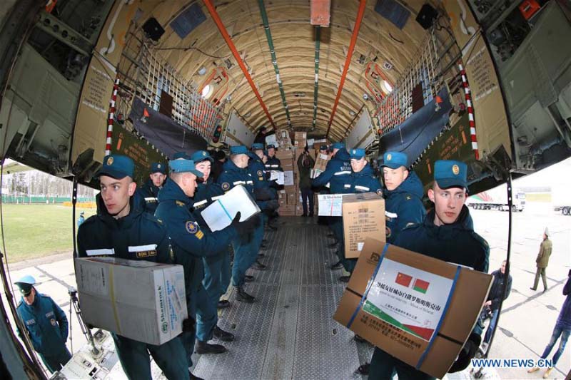 Arrivée au Bélarus d'un avion transportant de l'aide humanitaire chinoise