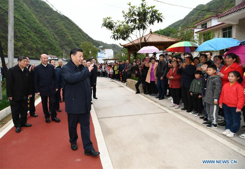 Xi Jinping souligne la nécessité d'atteindre les objectifs de la lutte contre la pauvreté malgré l'impact du COVID-19
