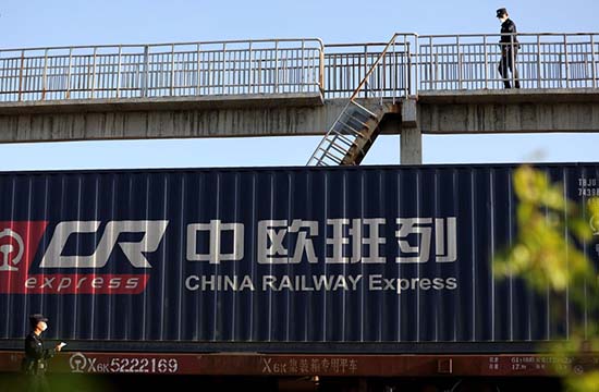 Cinq villes chinoises vont construire des centres de distribution pour les chemins de fer vers l'Europe
