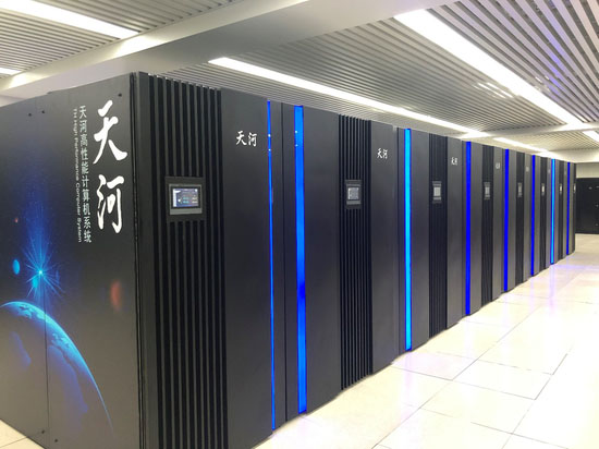 Un système à intelligence artificielle chinois peut analyser jusqu'à 2 000 scanners du COVID-19 par jour