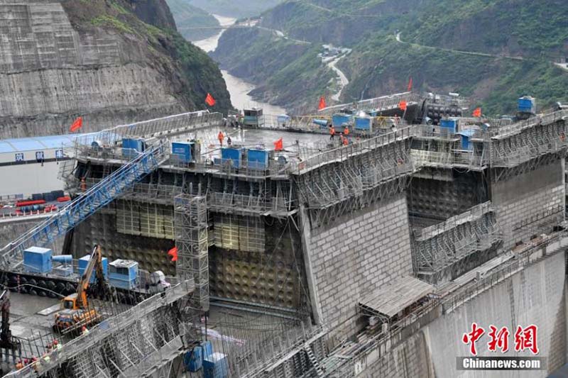 La deuxième plus grande centrale hydroélectrique du monde en cours de construction dans le sud-ouest de la Chine