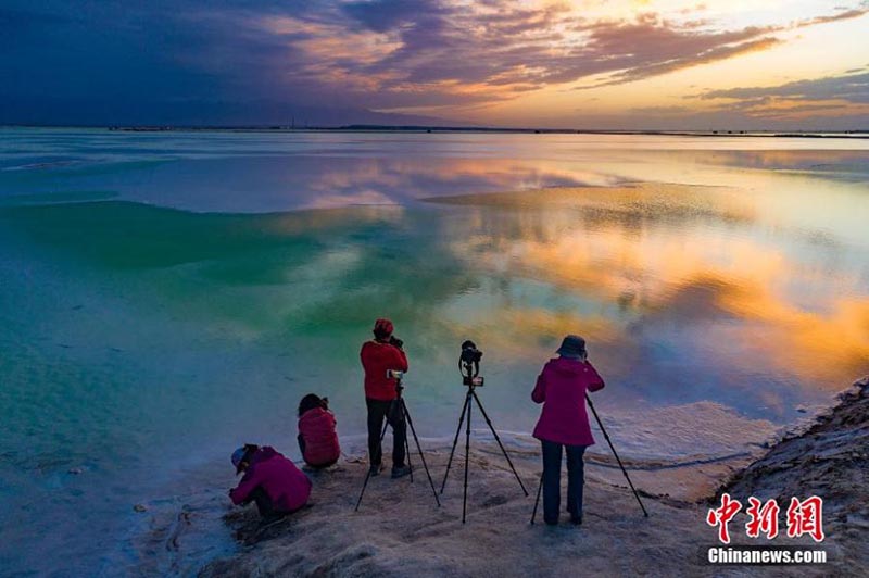 En photos : Le « lac de jade » dans la province du Qinghai