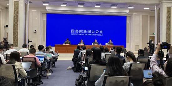 Un livre blanc publié par le Bureau de l'information du Conseil des Affaires d'Etat a présenté les politiques de la participation des forces armées chinoises dans les opérations de maintien de la paix des Nations unies.