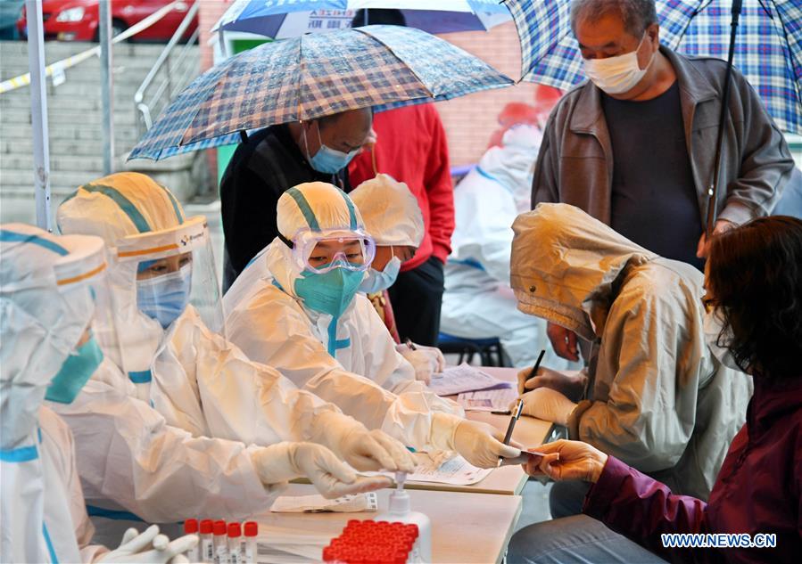 Chine : prélèvement d'échantillons sur 7,5 millions de personnes pour des tests d'acide nucléique à Qingdao