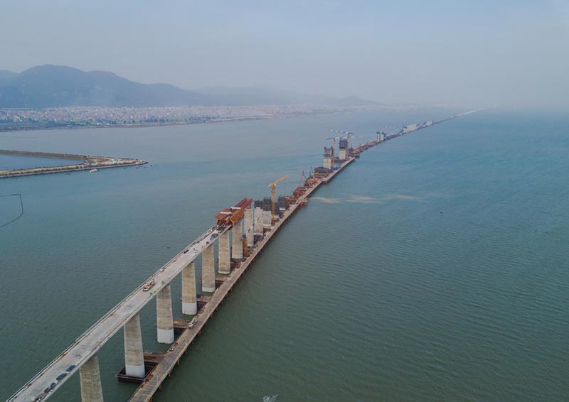 La construction du chemin de fer à grande vitesse transocéanique Fuzhou-Xiamen se poursuit