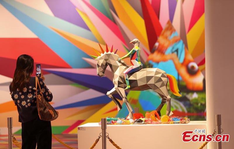 L'exposition de pop art KAOS TRIP attire les visiteurs à Shenyang