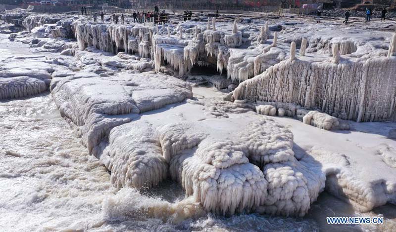 Les paysages d'hiver de la cascade de Hukou, dans le Shaanxi