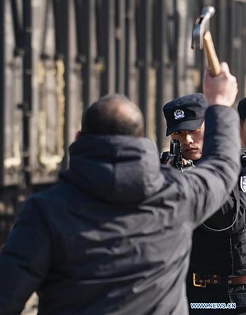 Un exercice d'urgence de la police des chemins de fer organisé dans une plate-forme de fret à Nanjing