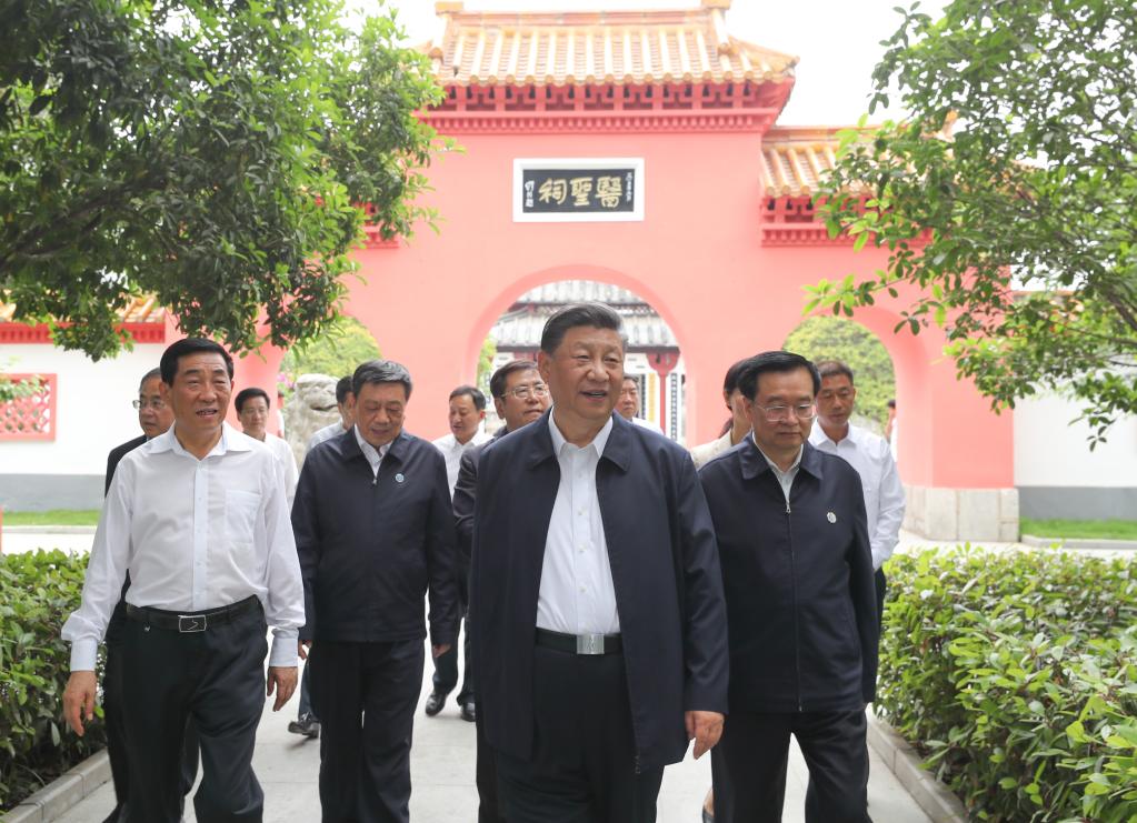 Xi Jinping inspecte la ville de Nanyang dans le centre de la Chine