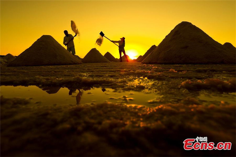 En photos : un aperçu des tas de sel dans le Gansu